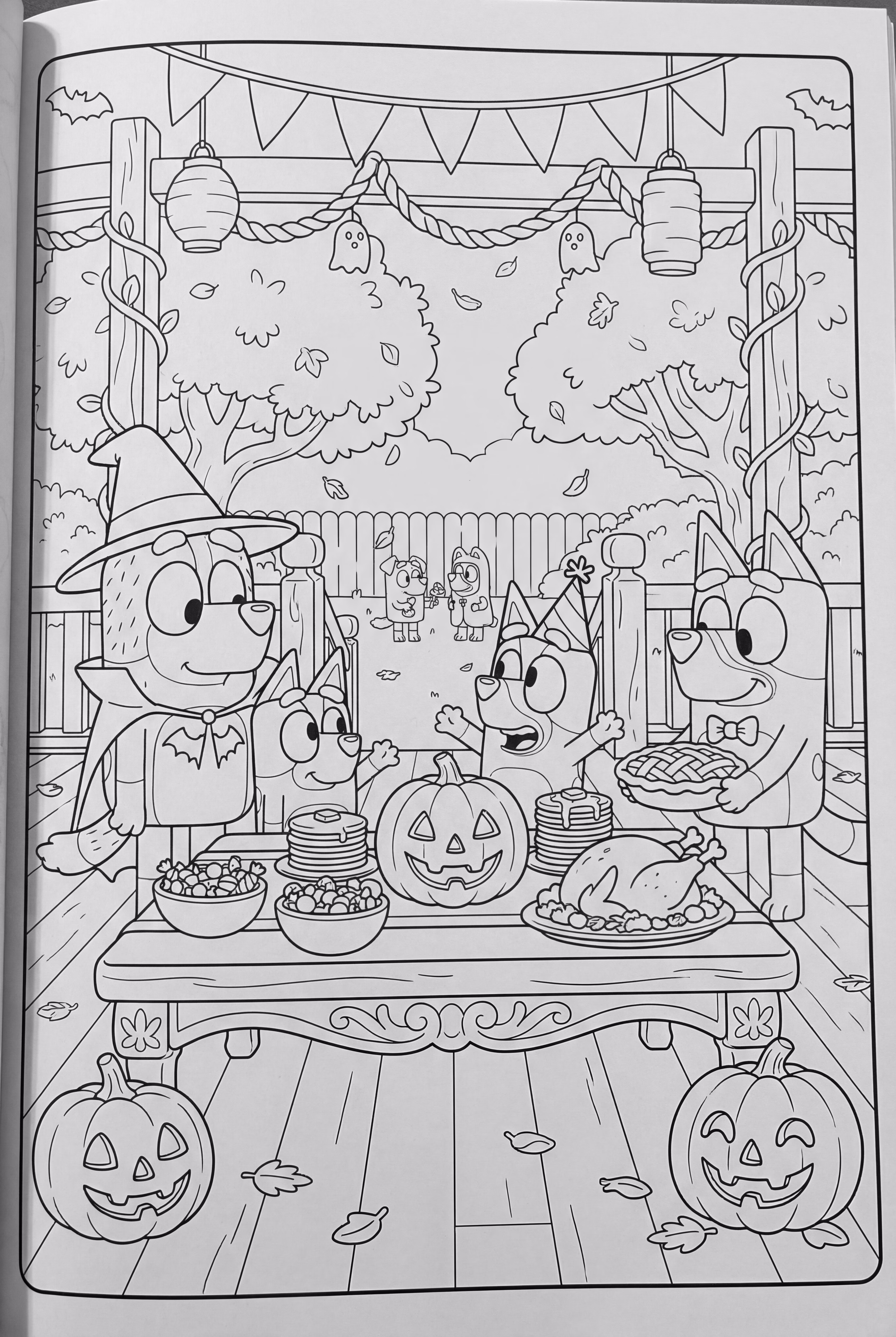 Un Grand Festin d'Halloween Bluey sur la Véranda